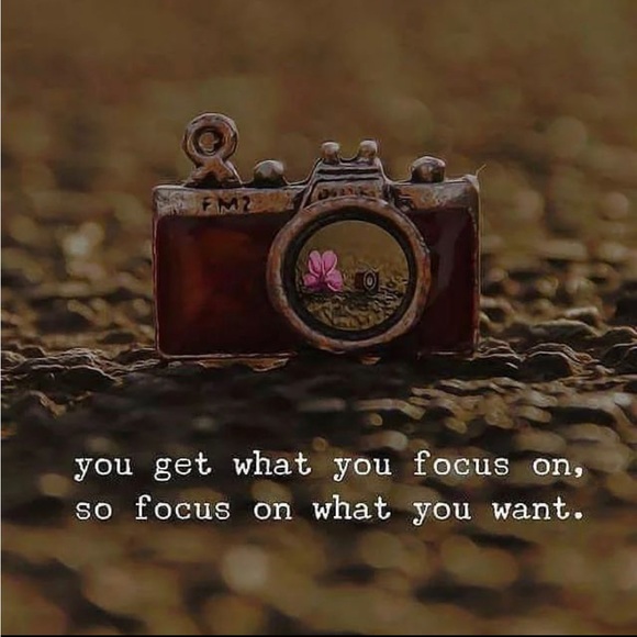 HAPPY SATURDAY 💥🎉🙏🏼🎇🎆🎉 - Picture 3 of 11